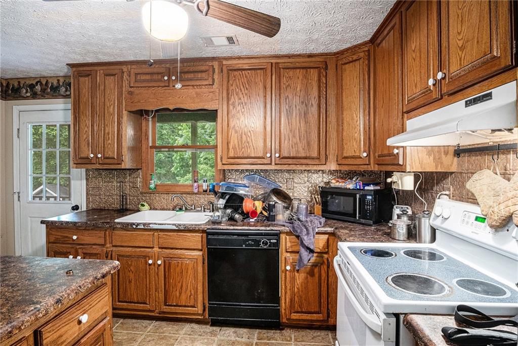 198 Hickory Avenue, Demorest, Georgia image 12