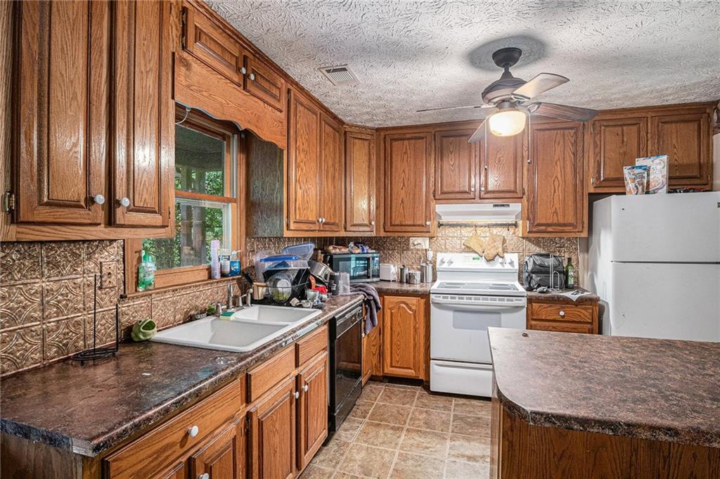 198 Hickory Avenue, Demorest, Georgia image 10