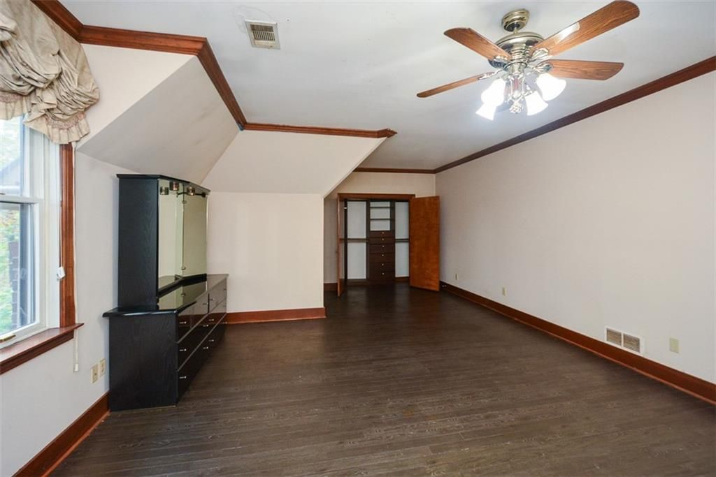 listing image 88