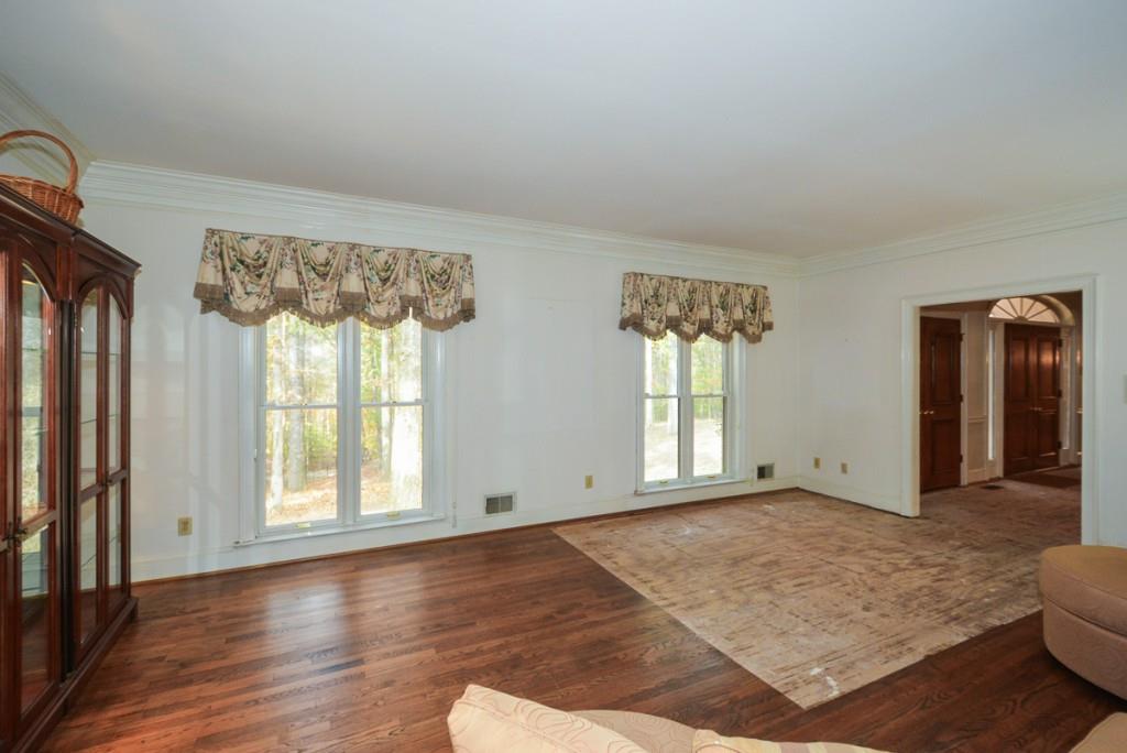 115 Russell Road, Roswell, Georgia image 30