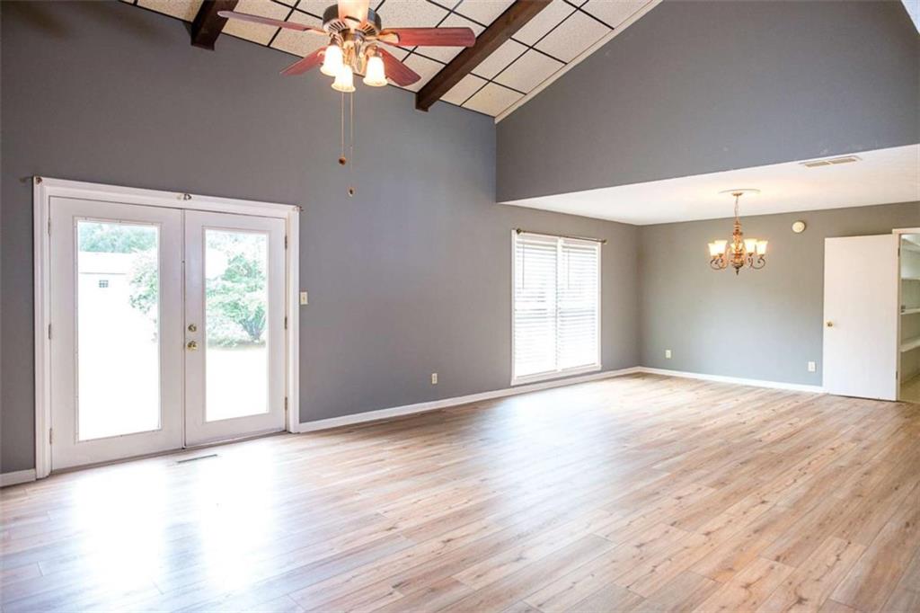 31 Skyview Circle