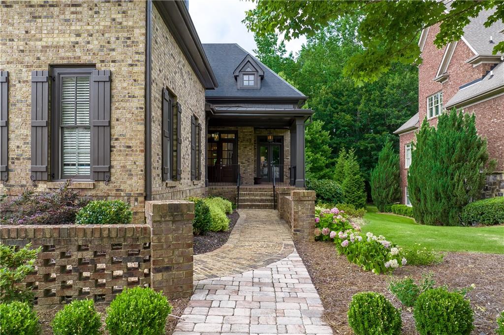 5206 Creek Walk Circle