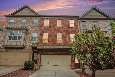 Townhouse For Sale - 1158 Laurel Valley Court<br/> Gwinnett County, Buford, GA 30519