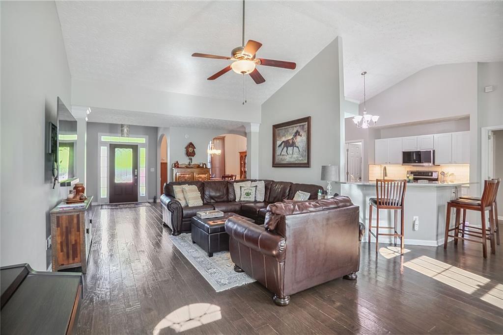 1610 Trellis Crossing