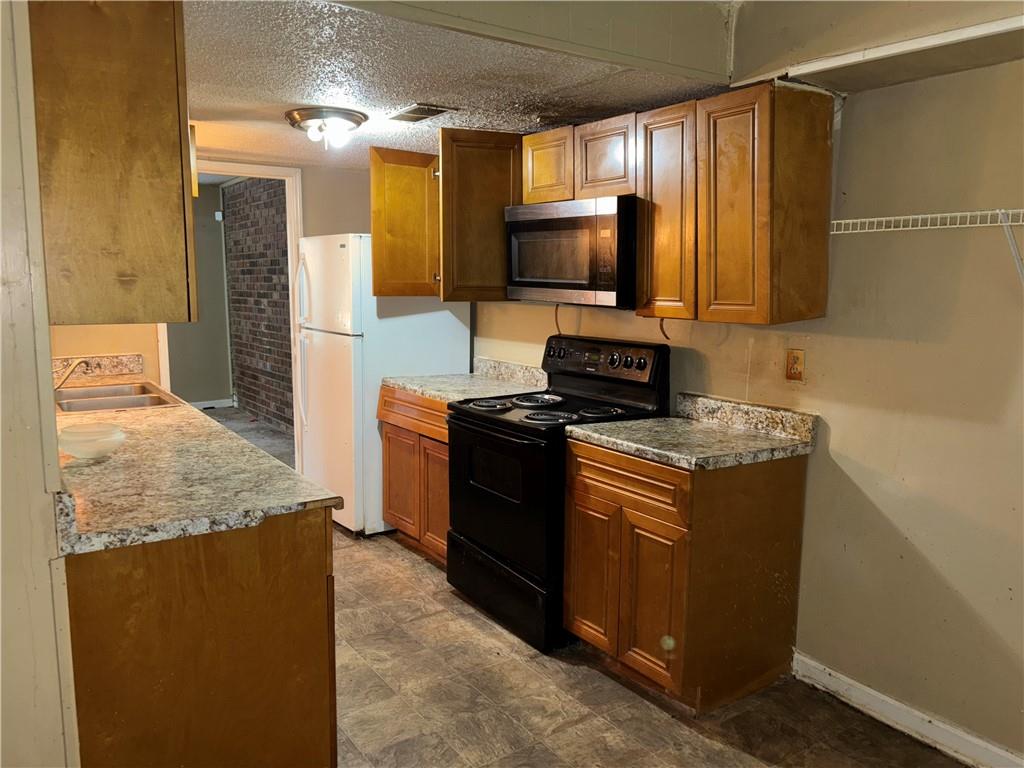 6354 Shannon Parkway #13C, Union City, Georgia image 4