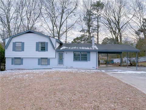 A home in Ellenwood