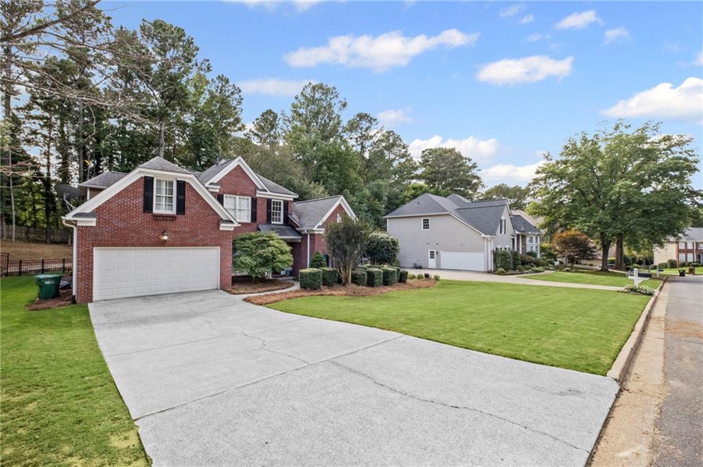 850 Heathland Court