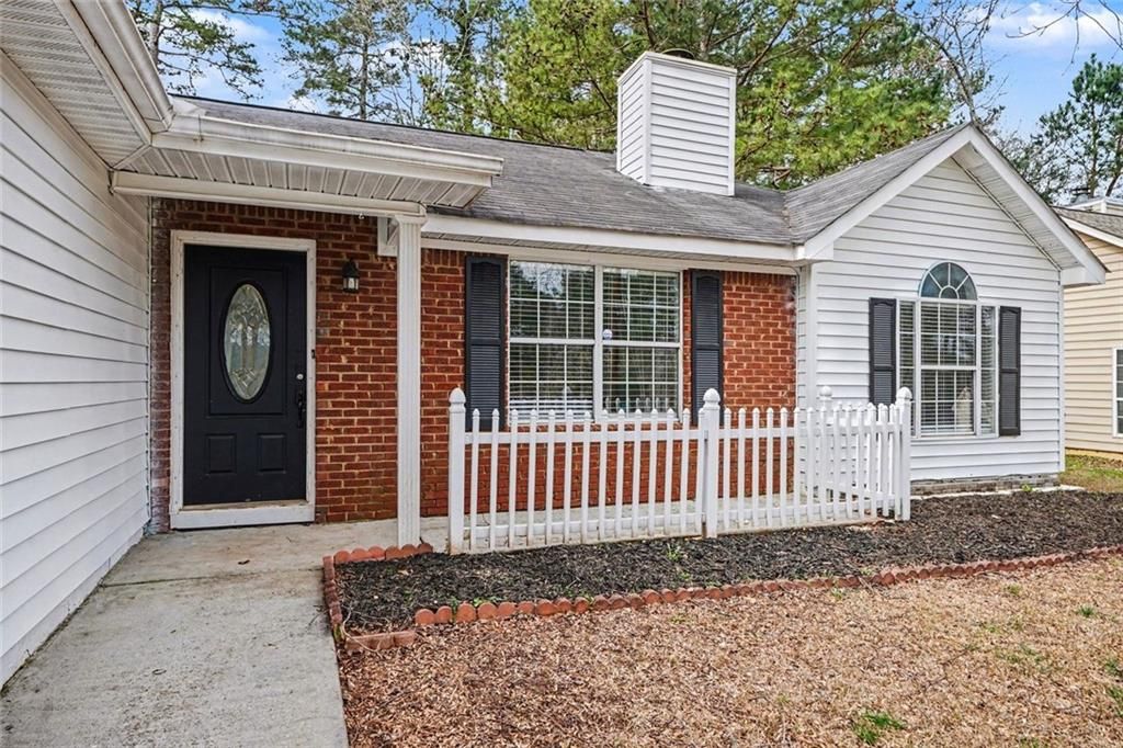 Photo of 1141 Sunday Lane, Jonesboro, GA 30238 (MLS # 7728477)