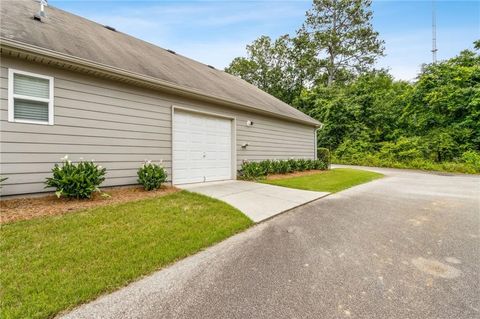 A home in Hoschton