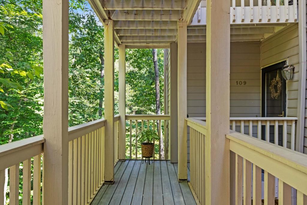 109 Bainbridge Drive