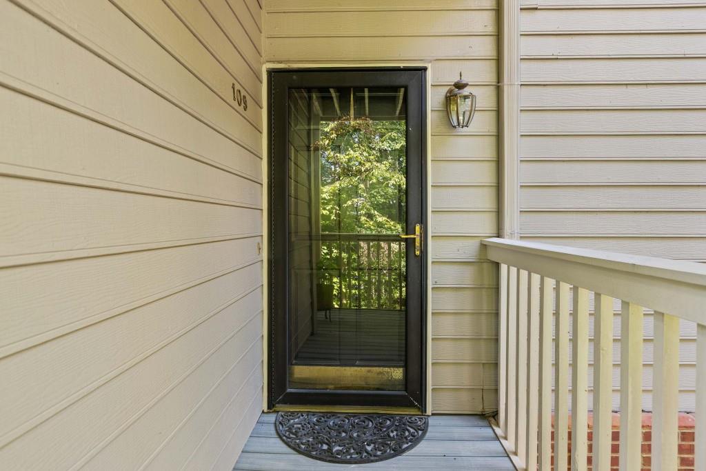 109 Bainbridge Drive