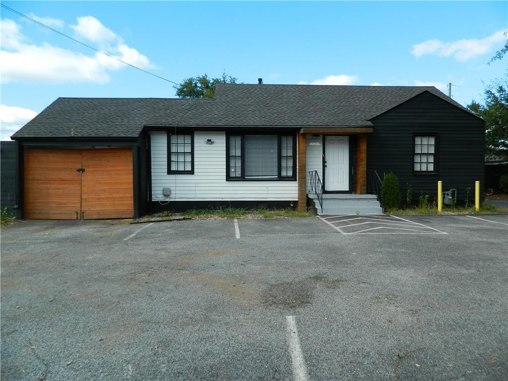 1639 Lower Roswell Rd, Marietta, GA 30068