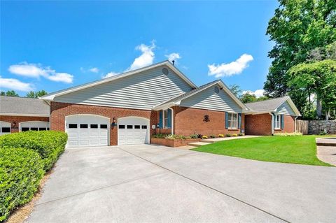 6307 Deerings Hollow Peachtree Corners GA 30092