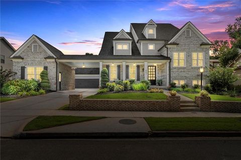 Homes For Sale - 487 Carmichael Circle<br/> Canton, GA 30115