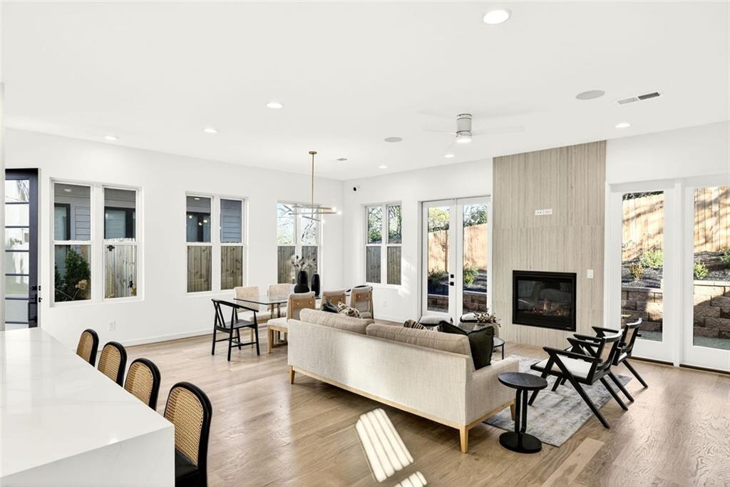 90 Cleveland Street B