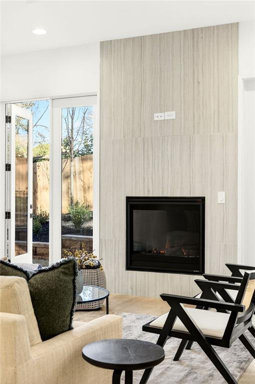 90 Cleveland Street B