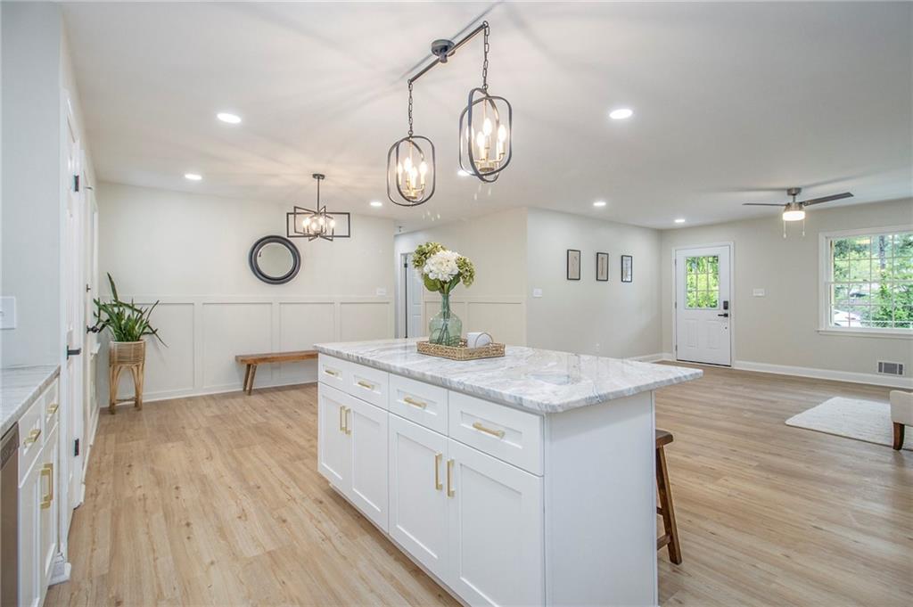 354 Tarragon Way, Atlanta, Georgia image 12
