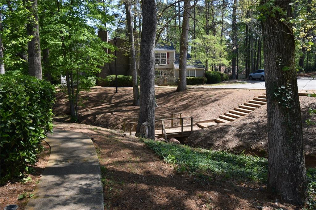 574 Trillum Court, Marietta, Georgia image 9