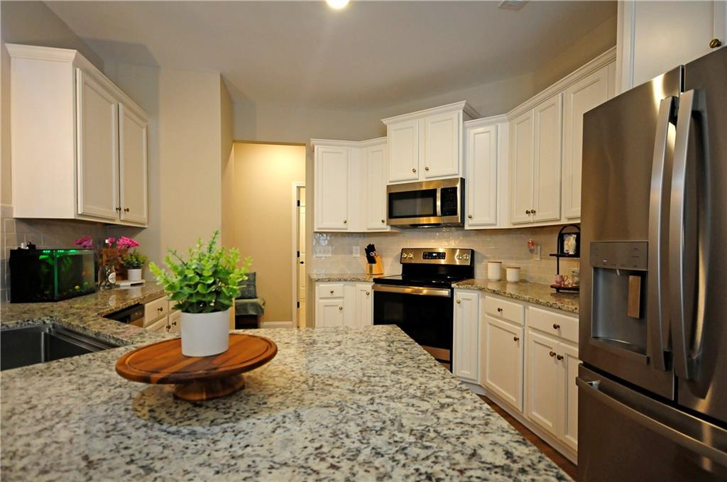 8145 Lakeview Parkway, Villa Rica, Georgia image 8