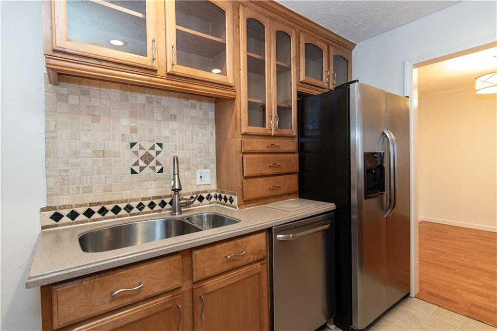 616 Summit North Drive NE 616