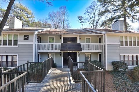 Photo of 616 Summit North Drive NE #616, Atlanta, GA 30324 (MLS # 7694238)