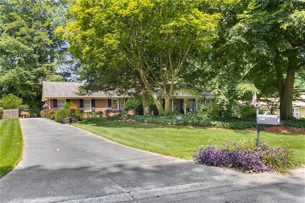 1440 Vista Leaf Drive