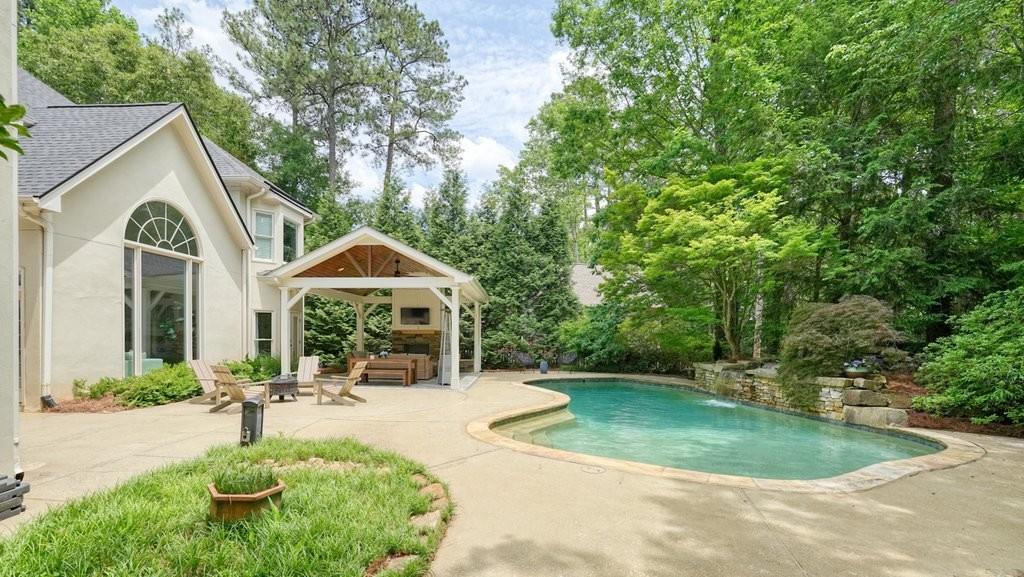 290 Plantation Way