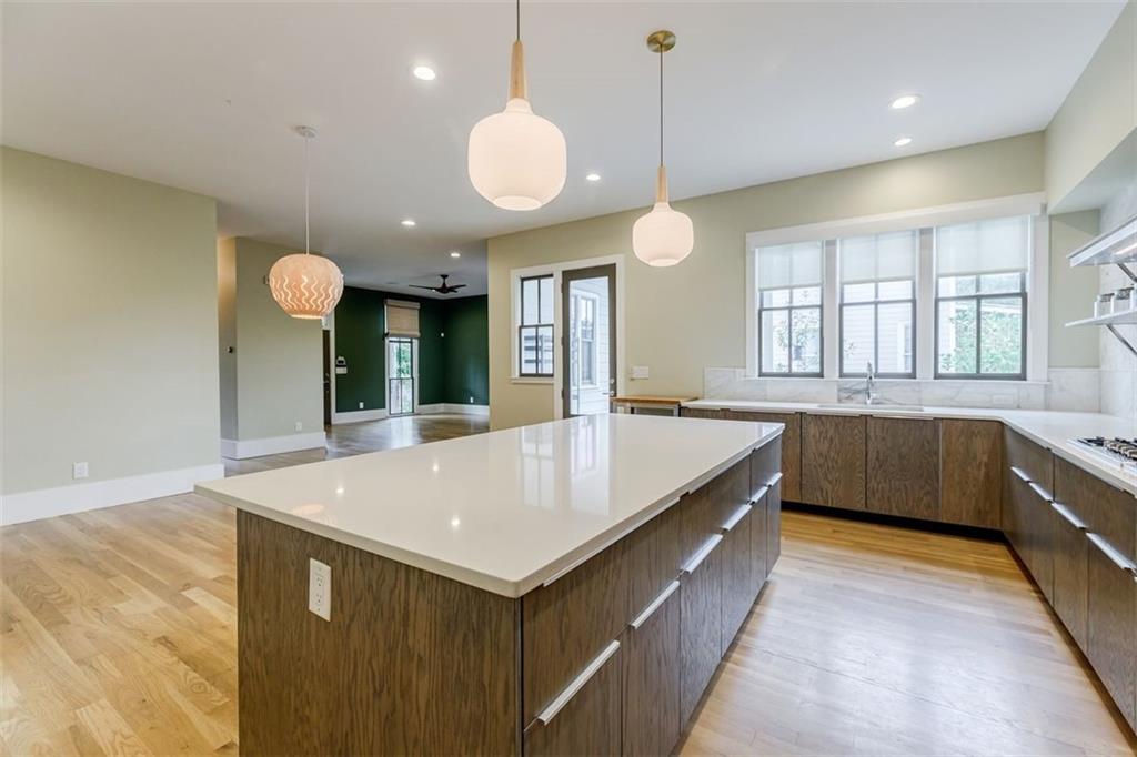 1092 Kirkwood Avenue SE