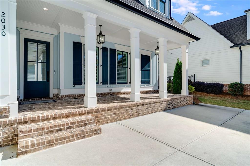 2030 Greenleffe Drive