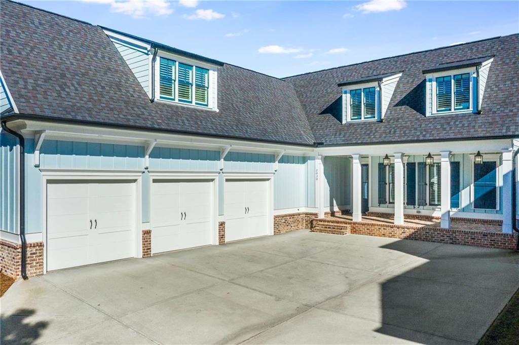 2030 Greenleffe Drive