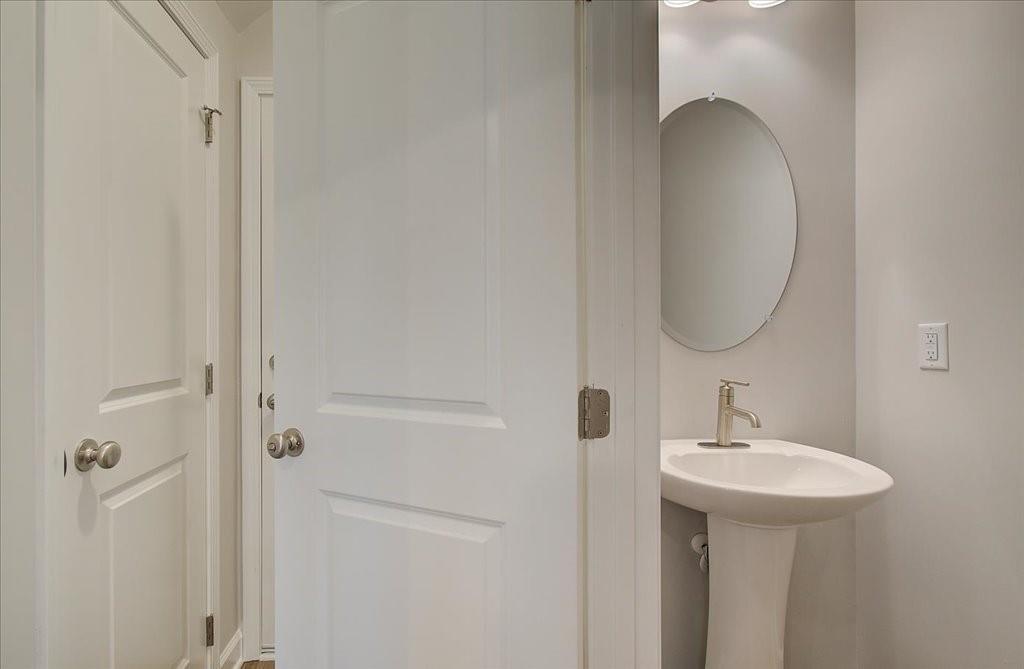4525 Twinberry Drive, Powder Springs, Georgia image 13