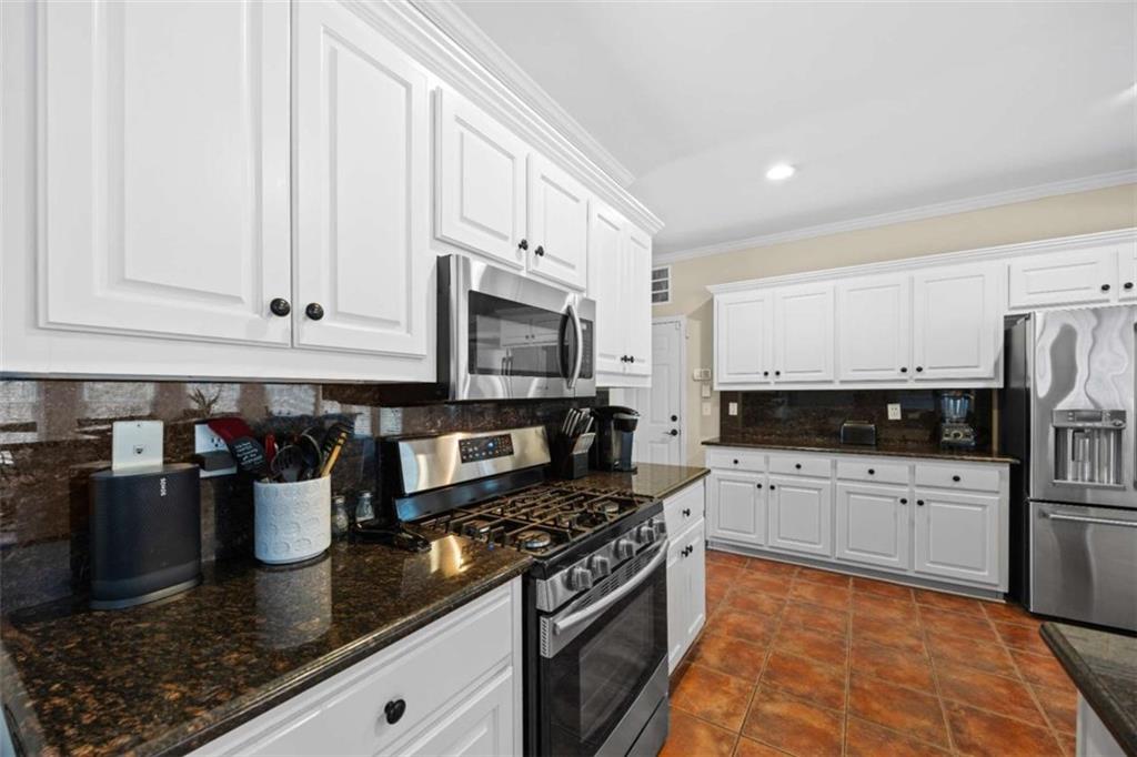 1803 Gold Finch Way, Lawrenceville, Georgia image 14
