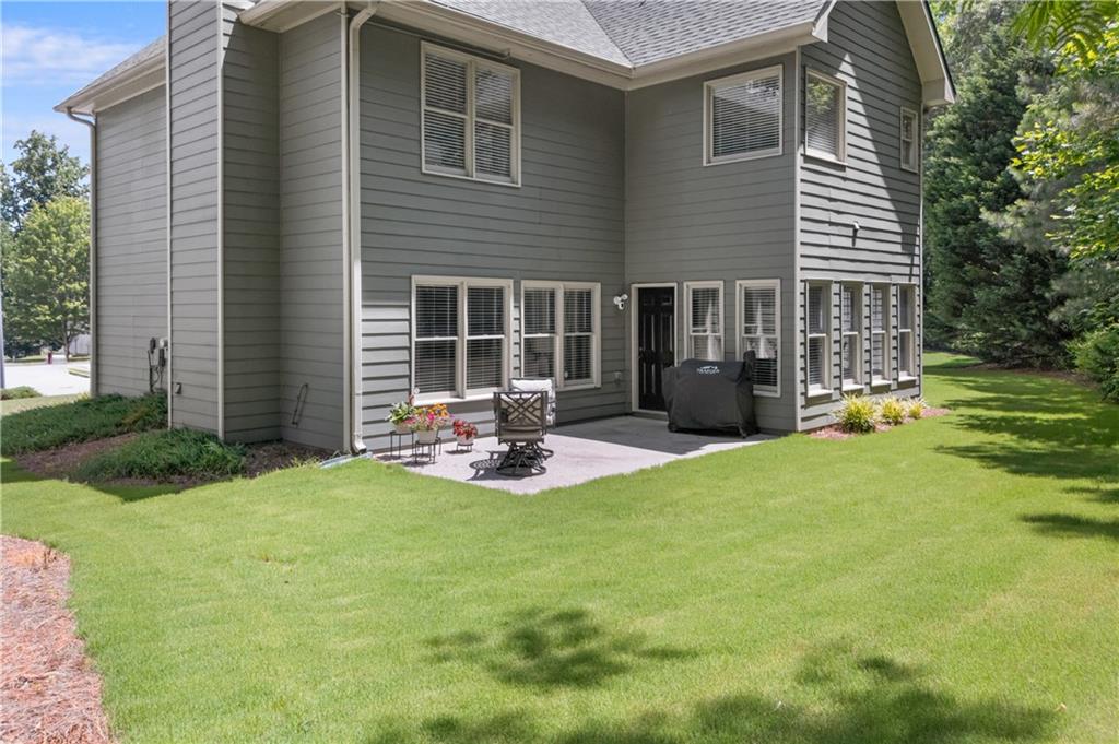 1803 Gold Finch Way
