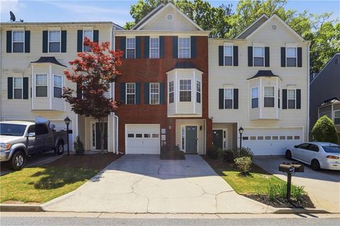 Townhouse For Sale - 205 Abbotts Mill Drive<br/> Johns Creek, GA 30097
