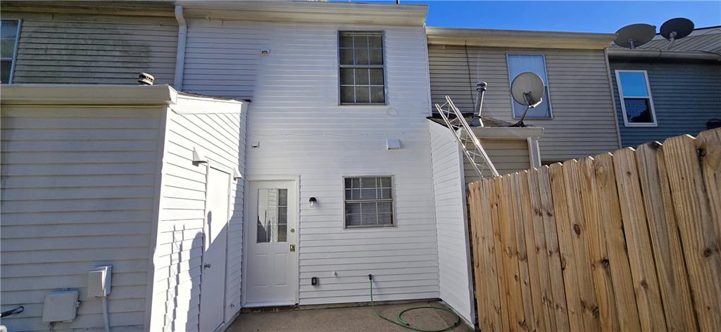 Piccadilly Place - Residential