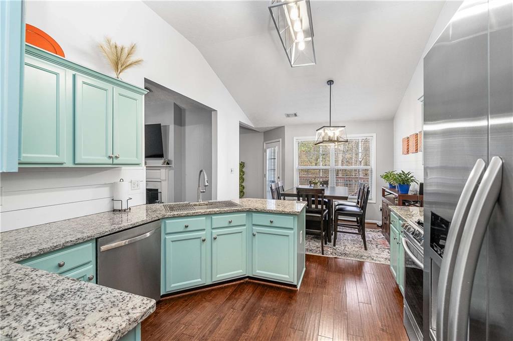 Wyndsor Grove at Charleston Park - Residential