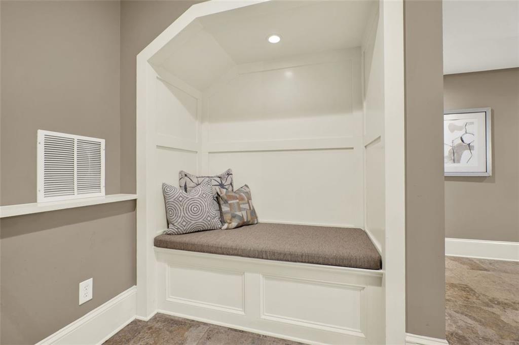 Winnona Park - Residential