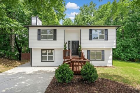 Photo of 2290 Wilkins Cove, Decatur, GA 30035 (MLS # 7641592)