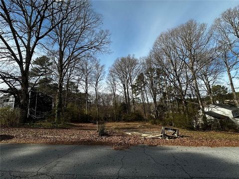 Vacant Land For Sale - 5566 La Fleur Trail<br/> Lithonia, GA 30038