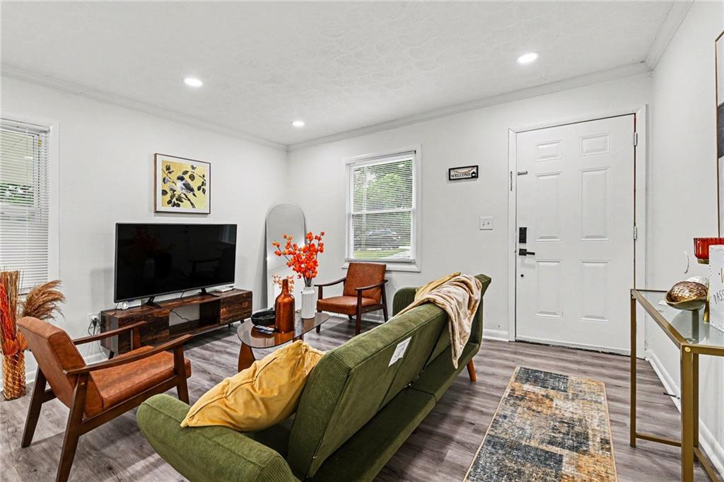 3042 Cottonwood Drive SE