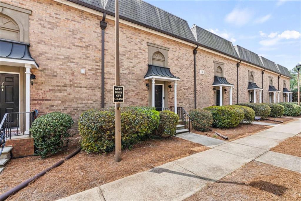 6980 Roswell Road K4