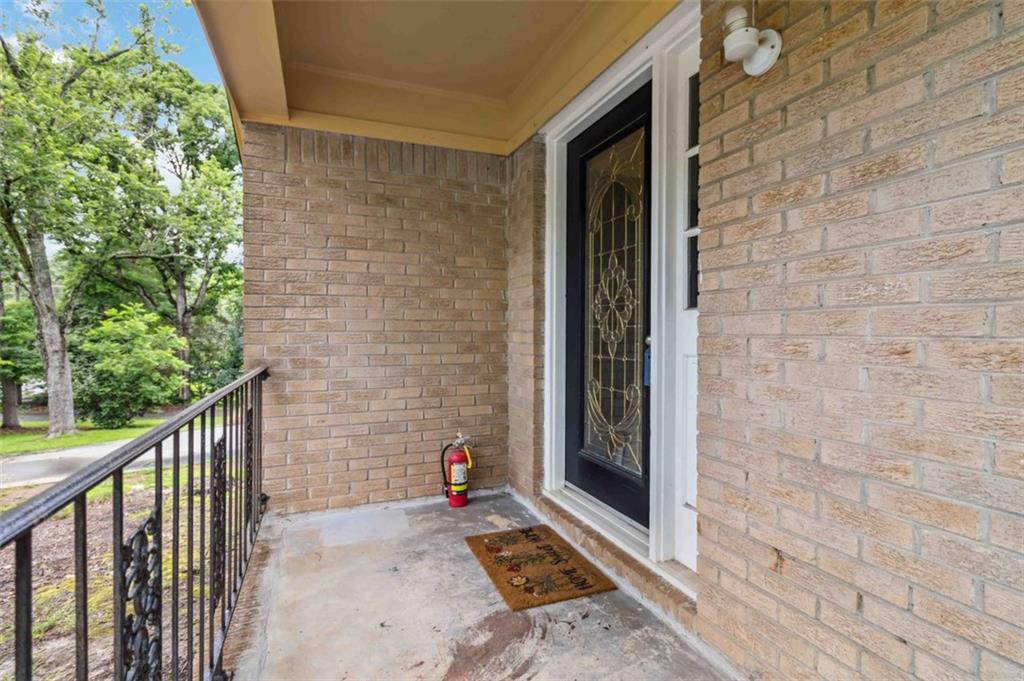 574 HORSESHOE Circle SW