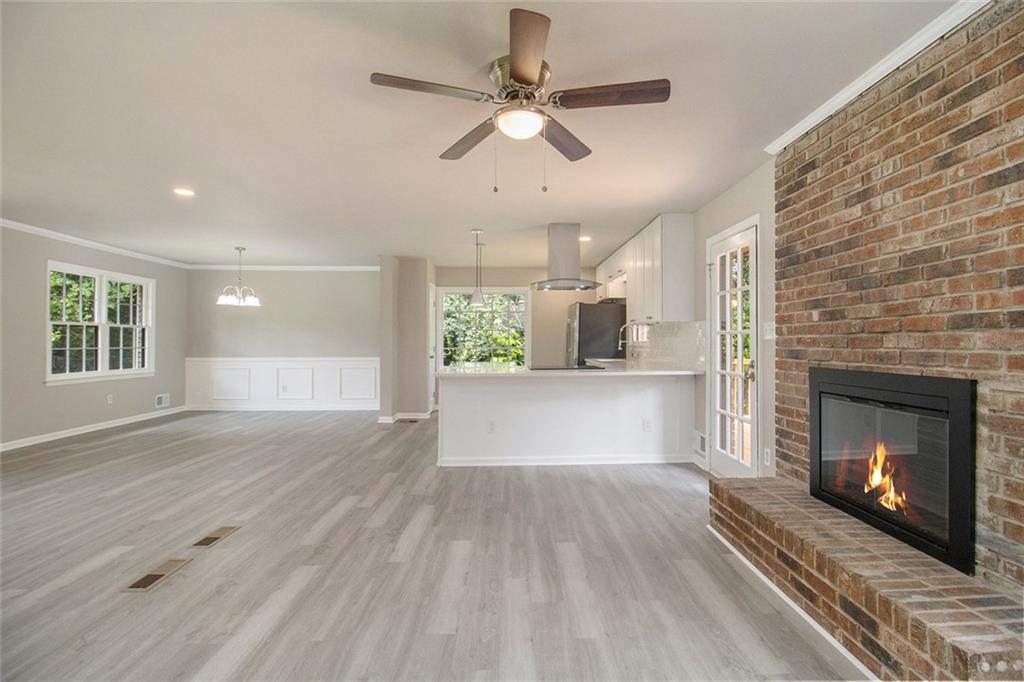 530 Village Green Court, Lilburn, Georgia image 13