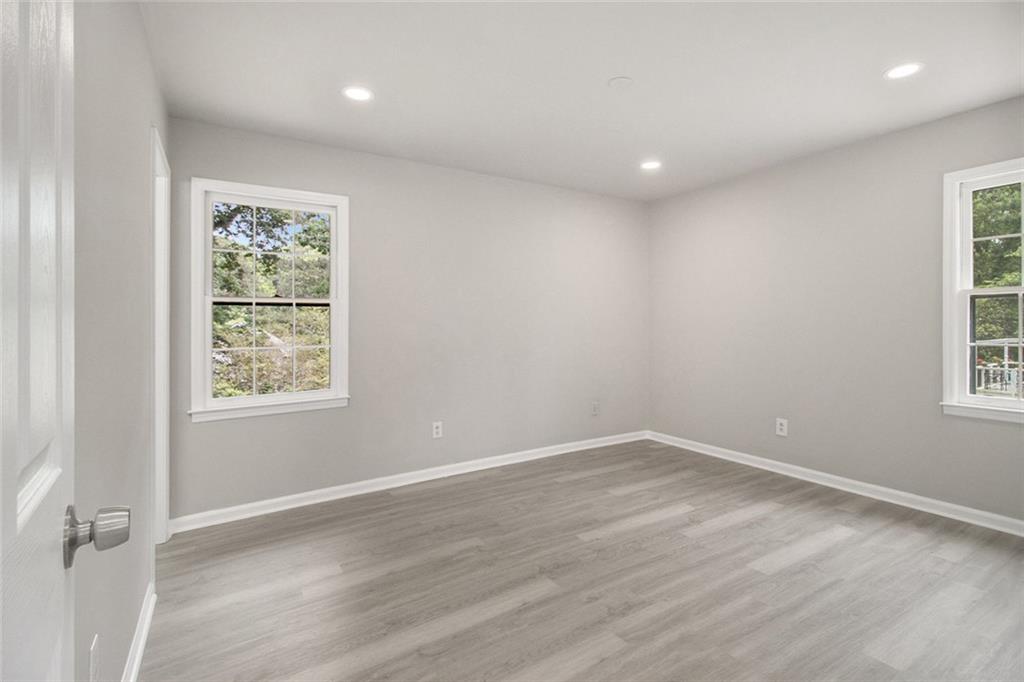 530 Village Green Court, Lilburn, Georgia image 17