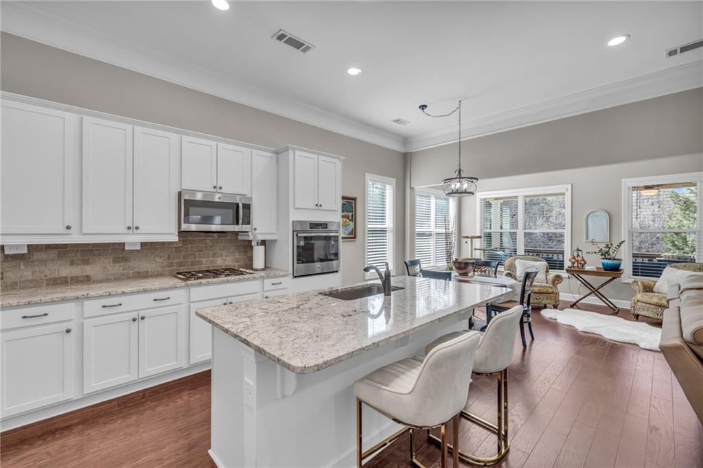 3788 Golden Leaf Point SW