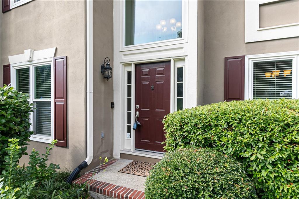 811 Soaring Drive