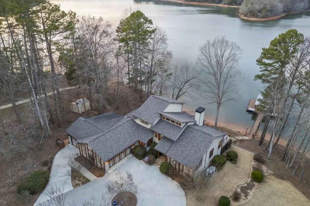 Toccoa, Georgia 30577, United States, 4 Bedrooms Bedrooms, ,4 BathroomsBathrooms,Residential,Pending,4413