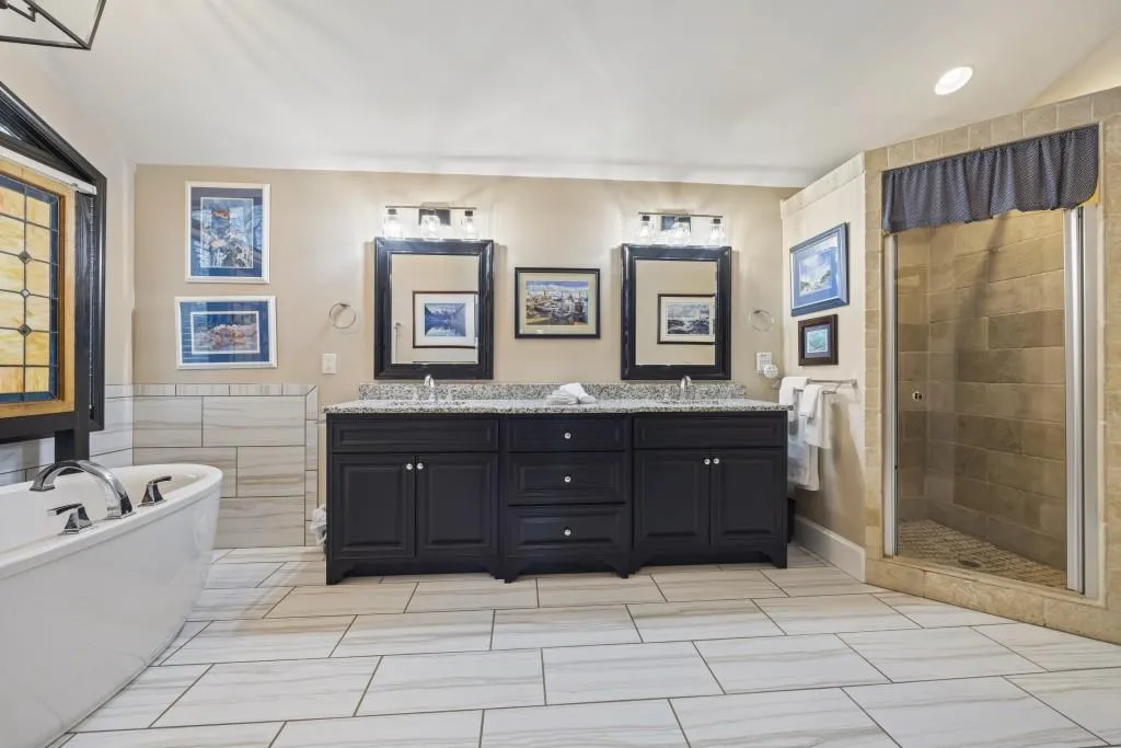 Toccoa, Georgia 30577, United States, 4 Bedrooms Bedrooms, ,4 BathroomsBathrooms,Residential,Pending,4413