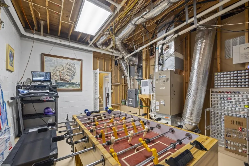 Toccoa, Georgia 30577, United States, 4 Bedrooms Bedrooms, ,4 BathroomsBathrooms,Residential,Pending,4413