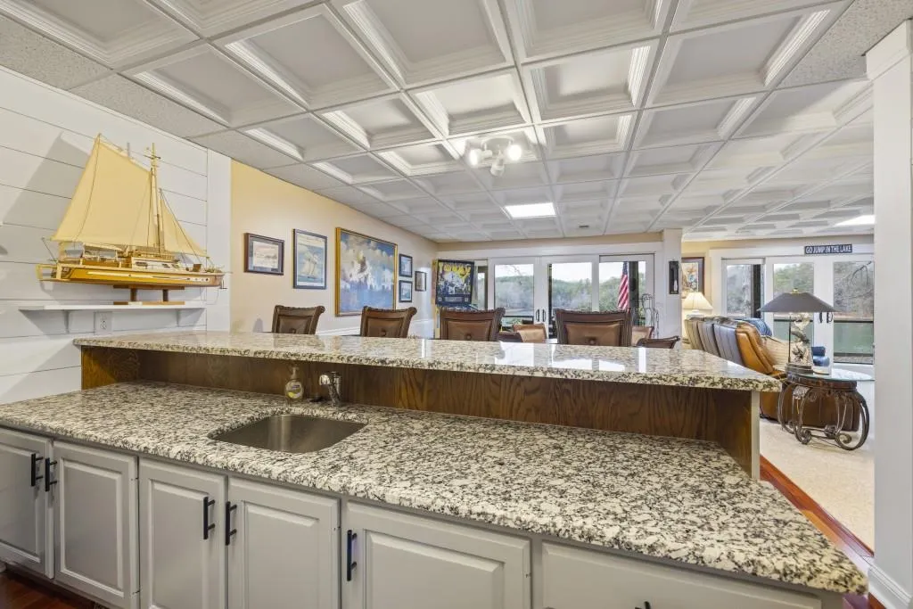 Toccoa, Georgia 30577, United States, 4 Bedrooms Bedrooms, ,4 BathroomsBathrooms,Residential,Pending,4413